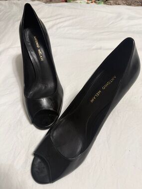 ANTONIO MELANI Black Leather Peep-Toe Heels
